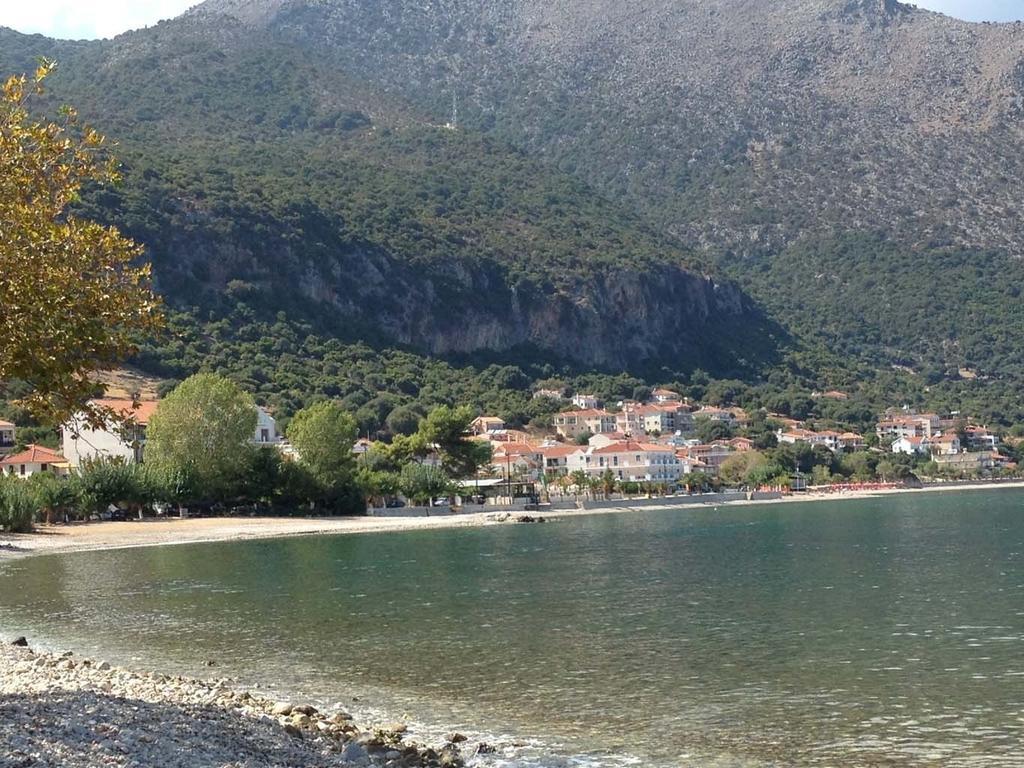 Appartement Kristi à Poros  Extérieur photo