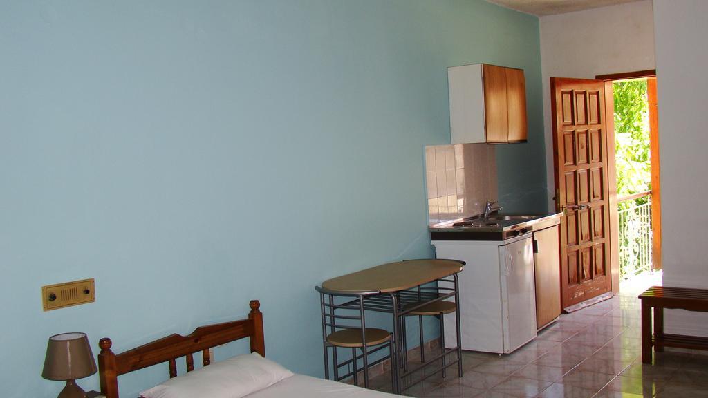 Appartement Kristi à Poros  Chambre photo