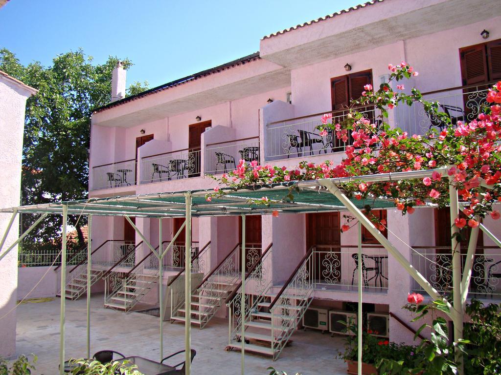 Appartement Kristi à Poros  Extérieur photo