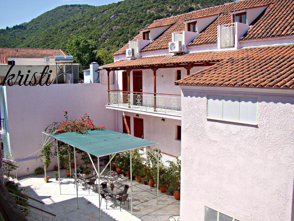 Appartement Kristi à Poros  Extérieur photo