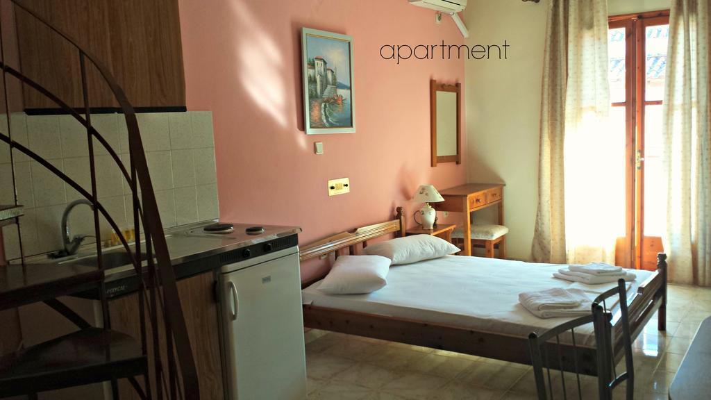 Appartement Kristi à Poros  Extérieur photo