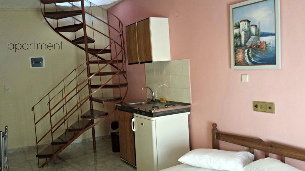 Appartement Kristi à Poros  Extérieur photo