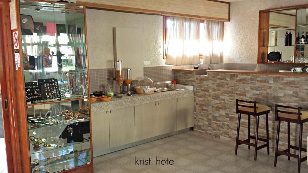 Appartement Kristi à Poros  Extérieur photo