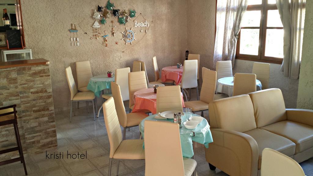 Appartement Kristi à Poros  Extérieur photo